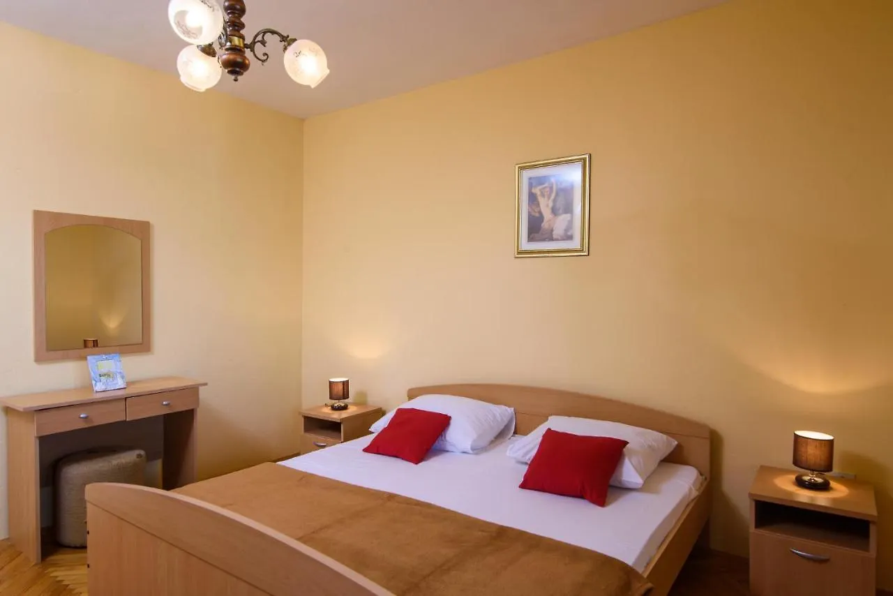 Apartmen Karmen 2 Trogir Apartment