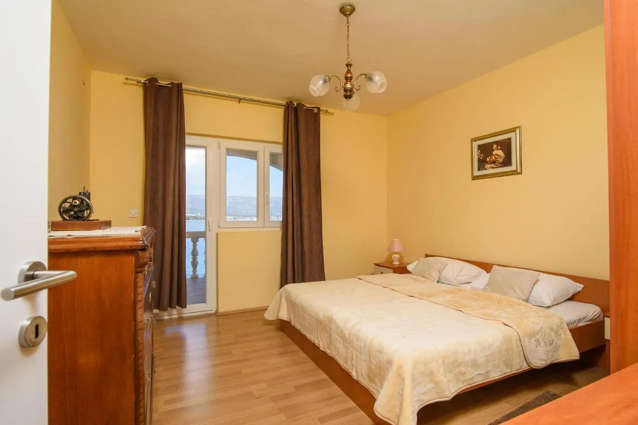 Apartmen Karmen 2 Trogir 0*,  Croatia