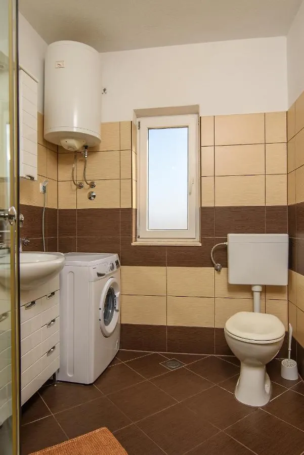 Apartmen Karmen 2 Trogir 0*,