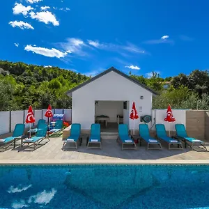 Apartment Niko, Trogir