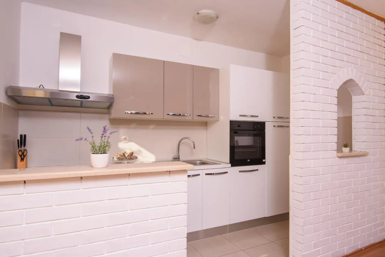 Apartmen Karmen 2 Trogir